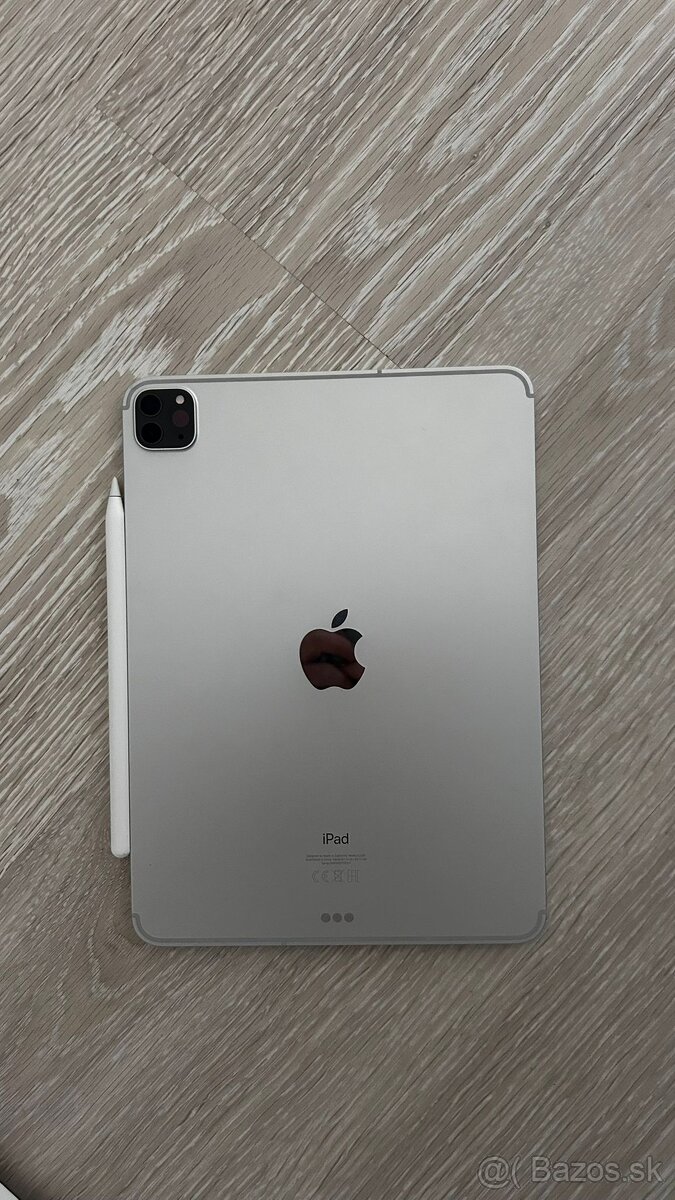 iPad Pro 11” s Apple pencil a magic keyboard