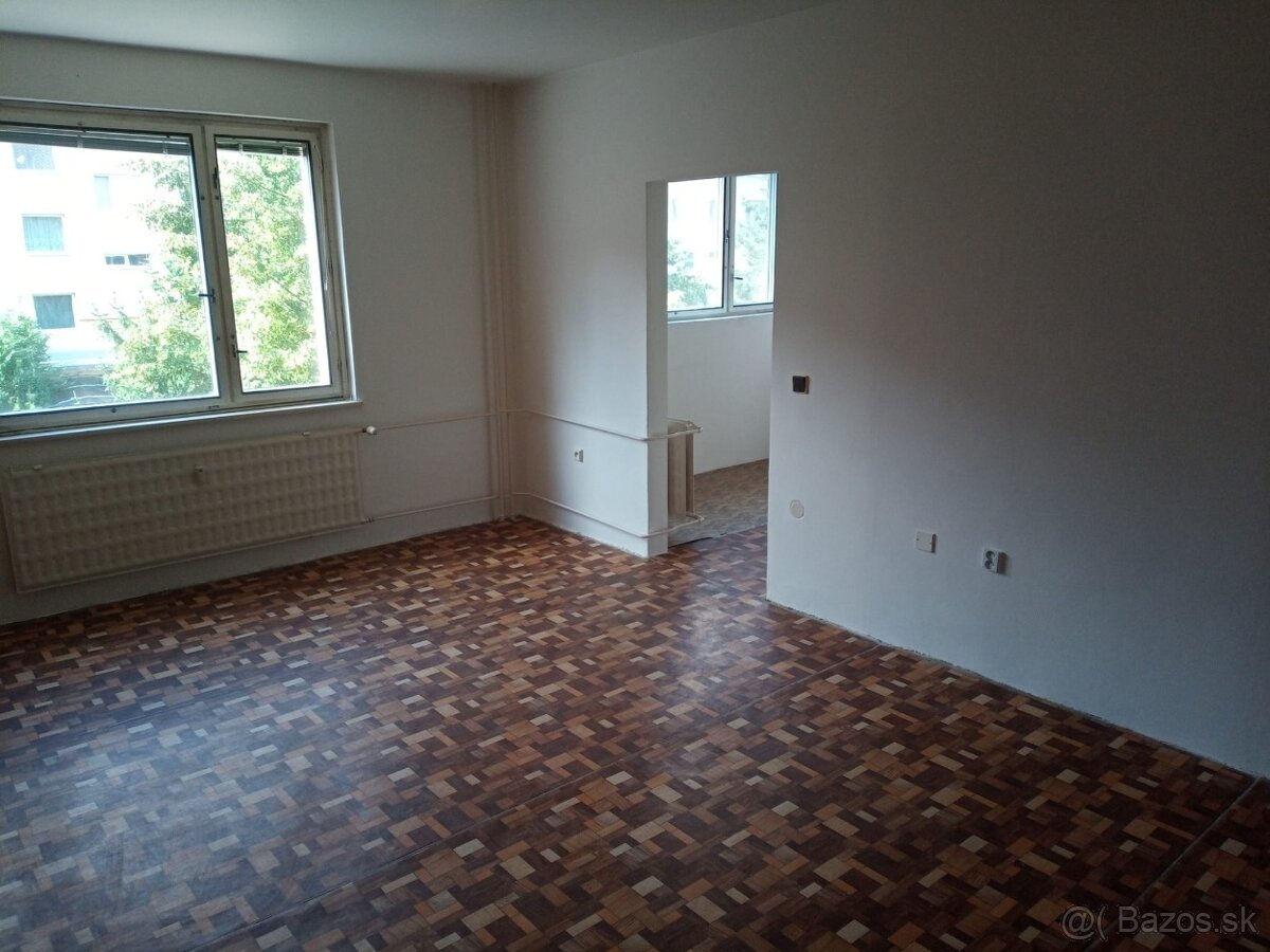 Predám 1-izbový byt v Kanianke