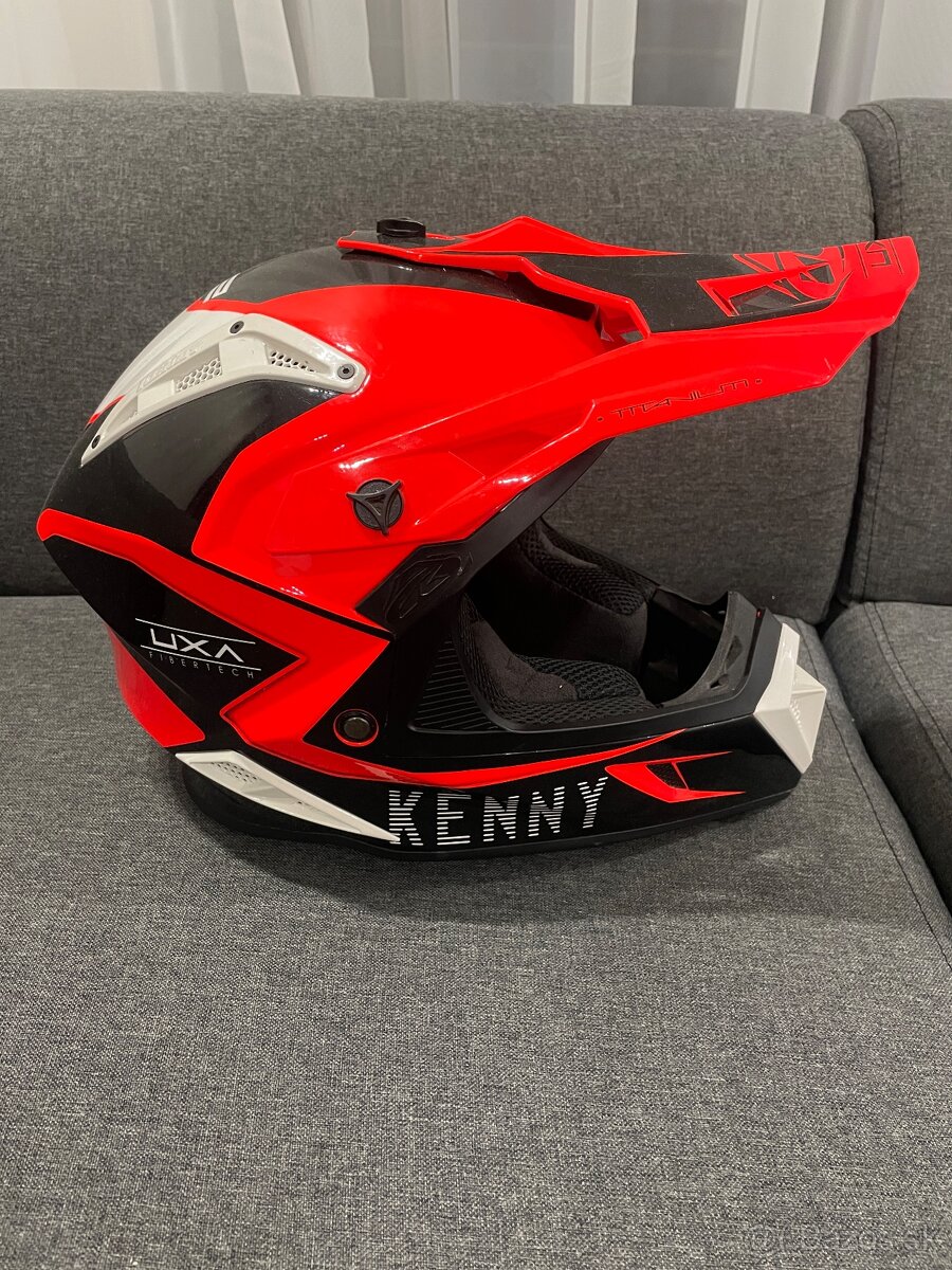 Prilba Kenny titanium