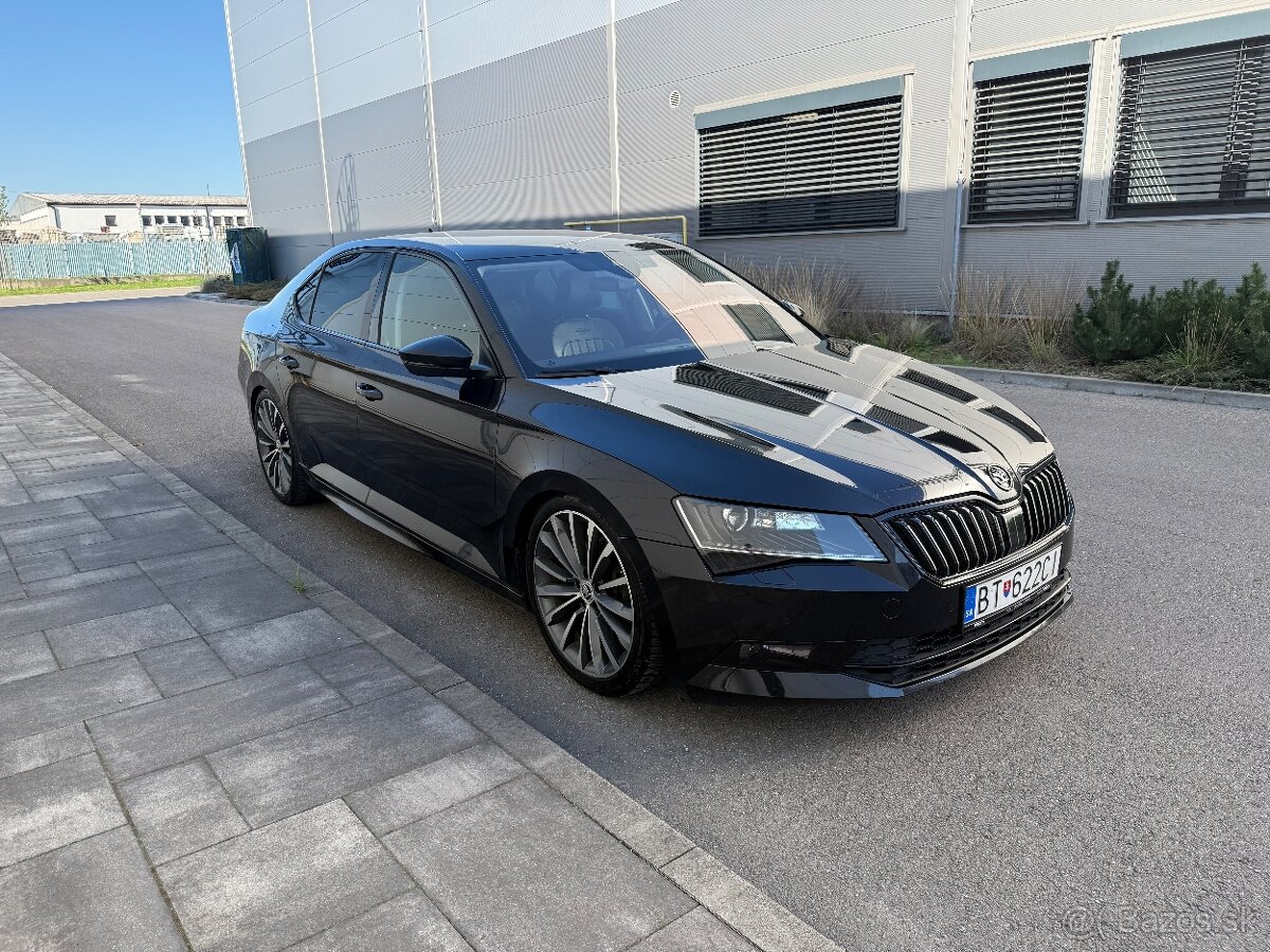 ŠKODA SUPERB L&K TSI DSG 4x4