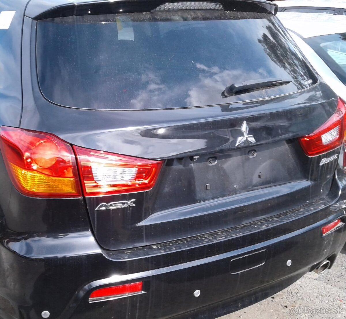 zadná kapota na Mitsubishi asx