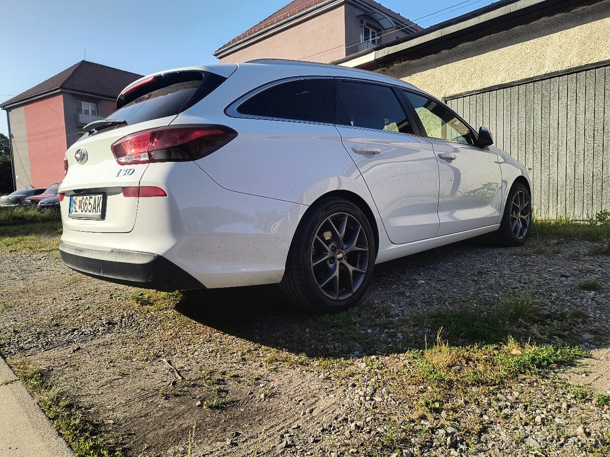 Hyundai i30 cw 1.6CRDi 85kw