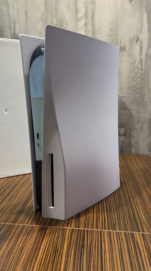 PlayStation 5 s mechanikou (+ 3 ovládače) - bez krabice