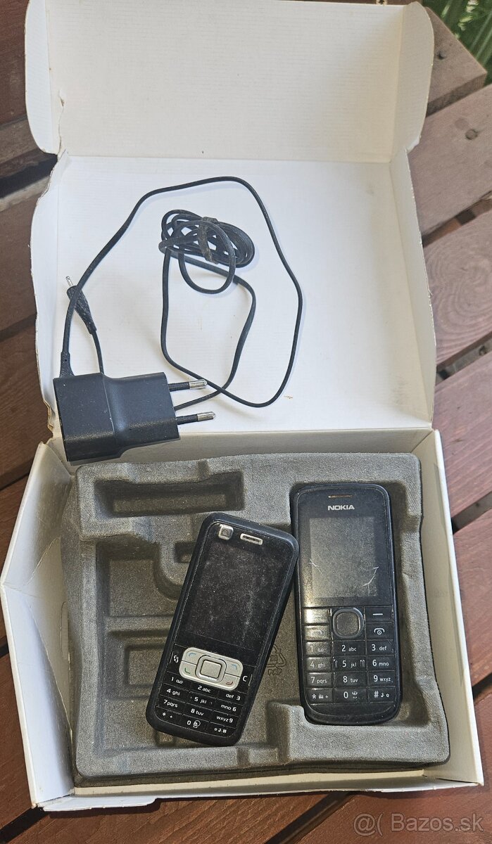 Predám 2 mobily a 1 nabijacku