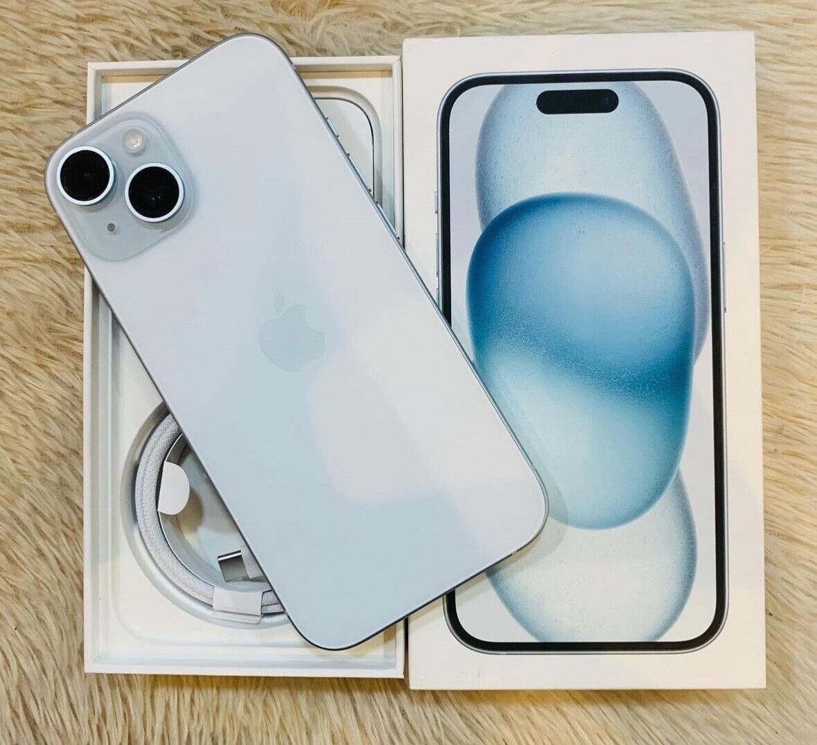 Predám iphone 15 128Gb ligt blue