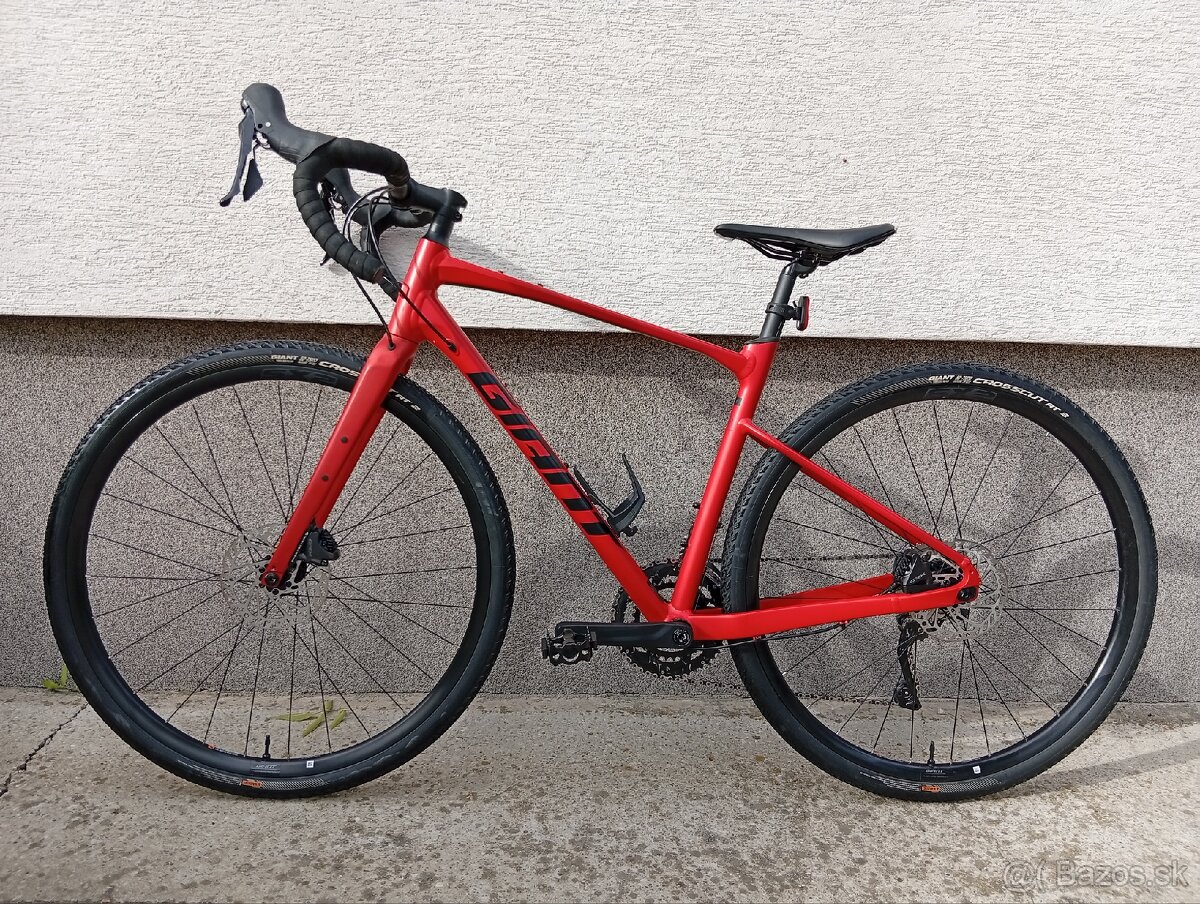 Ponúkam na predaj gravel Giant Revolt 1  28"