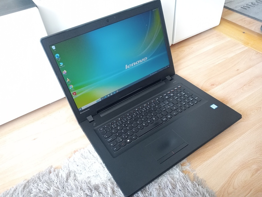 17" ntb Lenovo B71-80 / Intel core i5 / 256gb ssd / 16gb ra