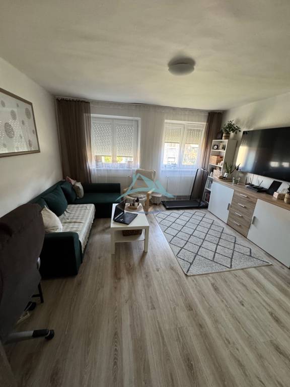 Troj izbový byt na predaj v Šahách