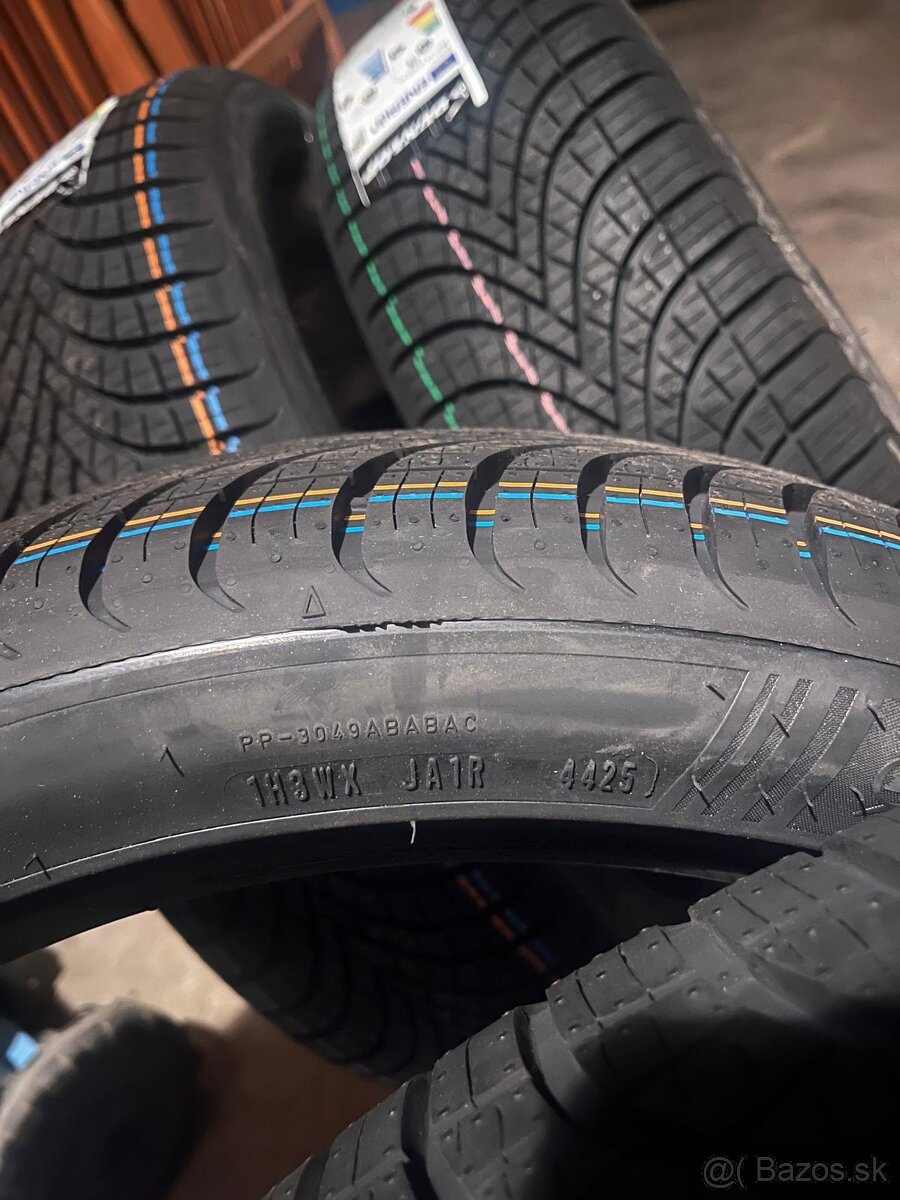 Predám celý set DUNLOP celoročných pneumatík na BMW i3s