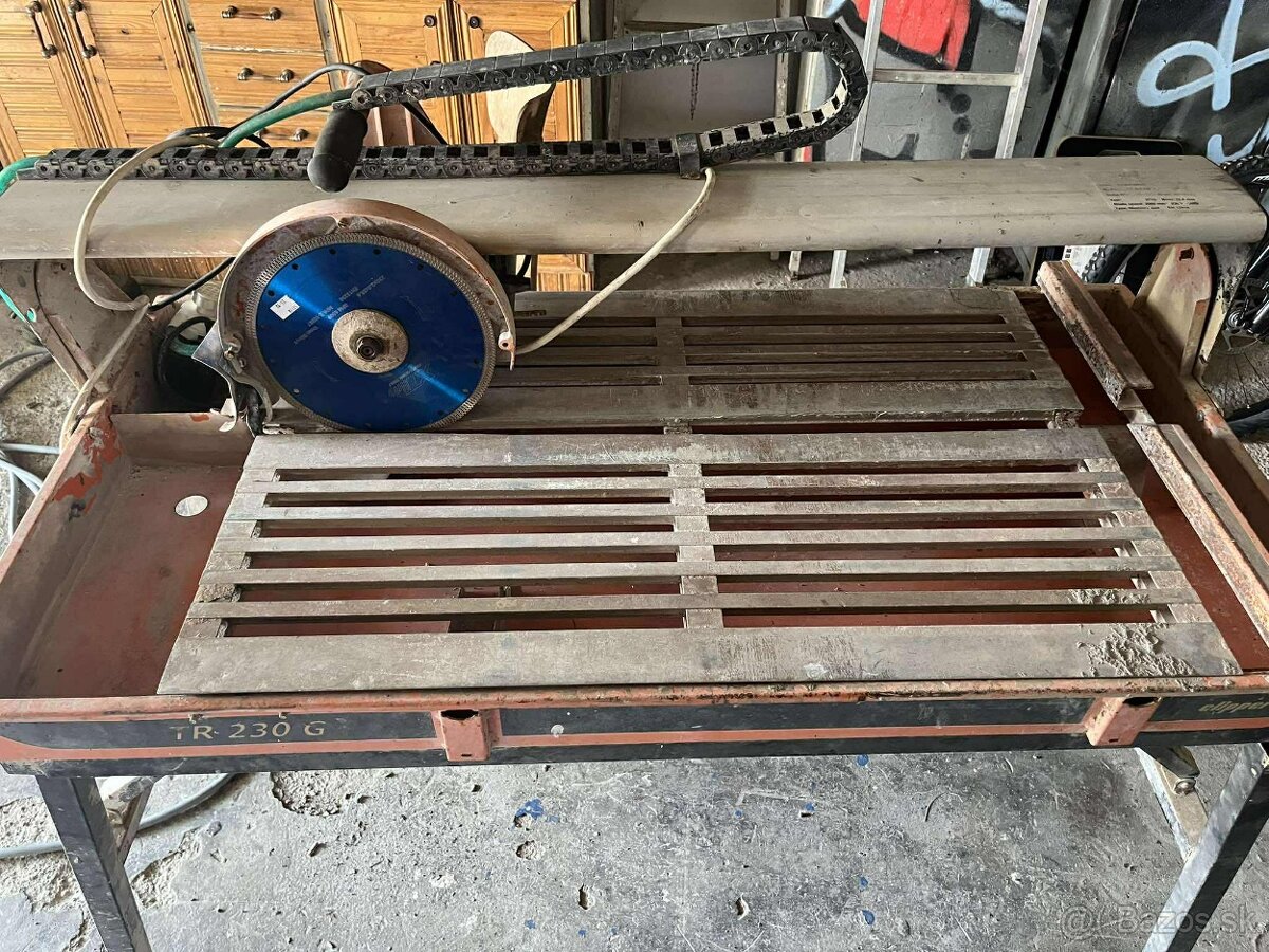 Predám vodnú rezačku na dlažbu TR 230 G