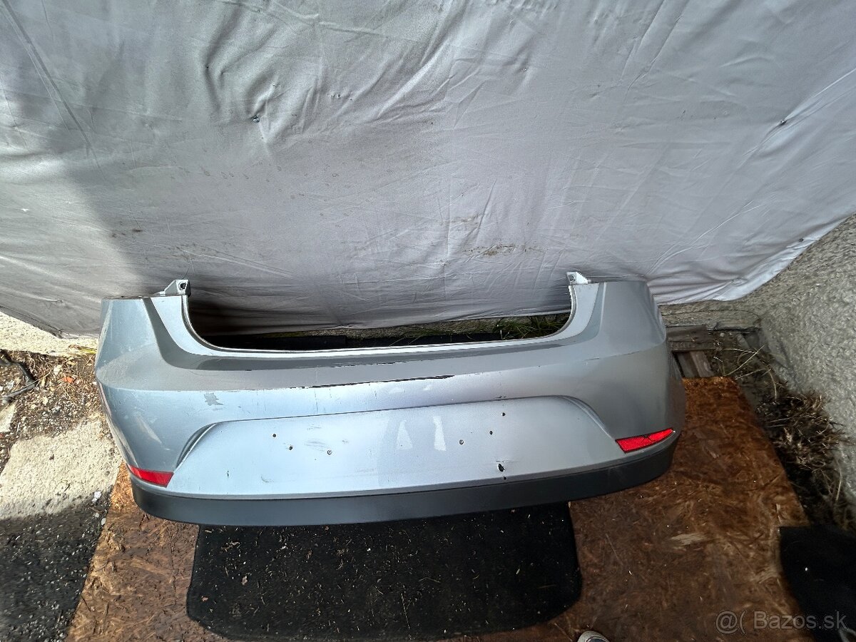 Seat ibiza zadny naraznik
