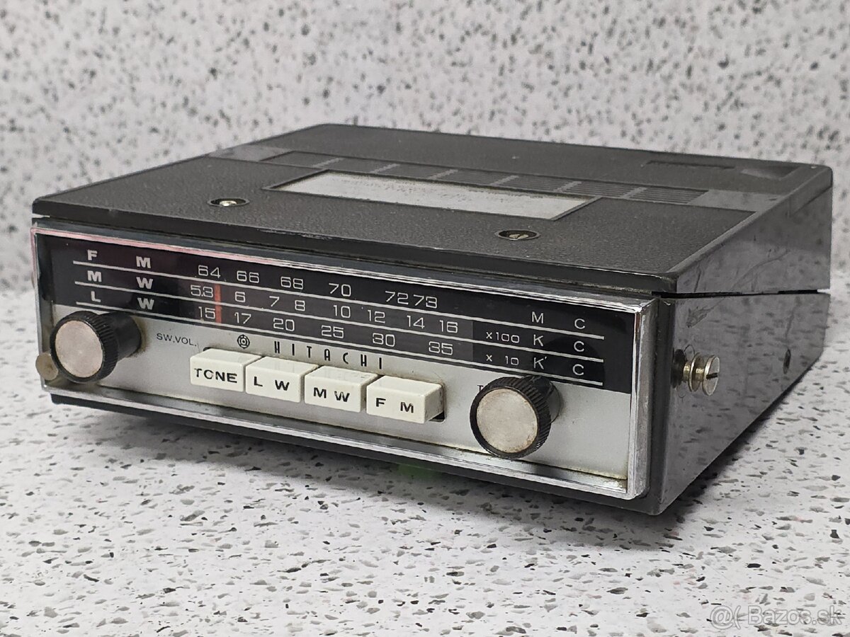 STAROŽITNÉ AUTORADIO 》Hitachi KM-900L