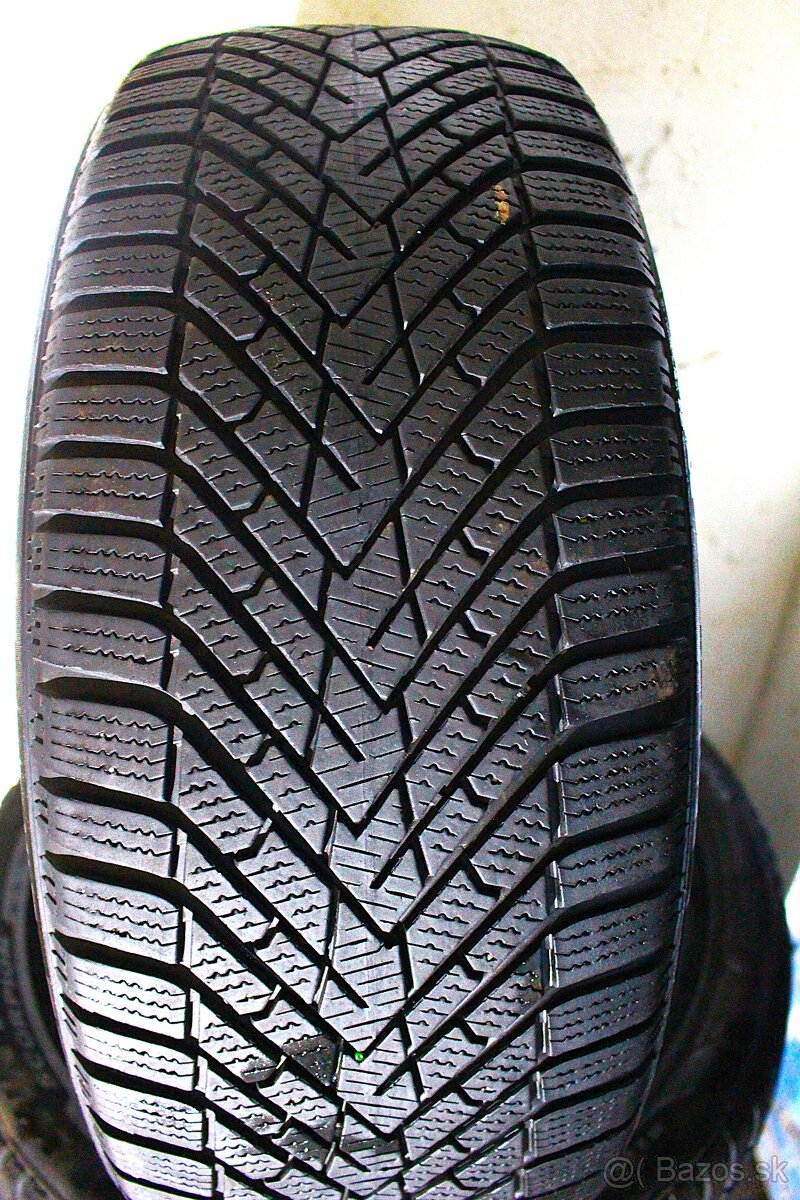 PIRELLI....Zimné Pneumatiky..235/50 r20../SUV/..5-7mm