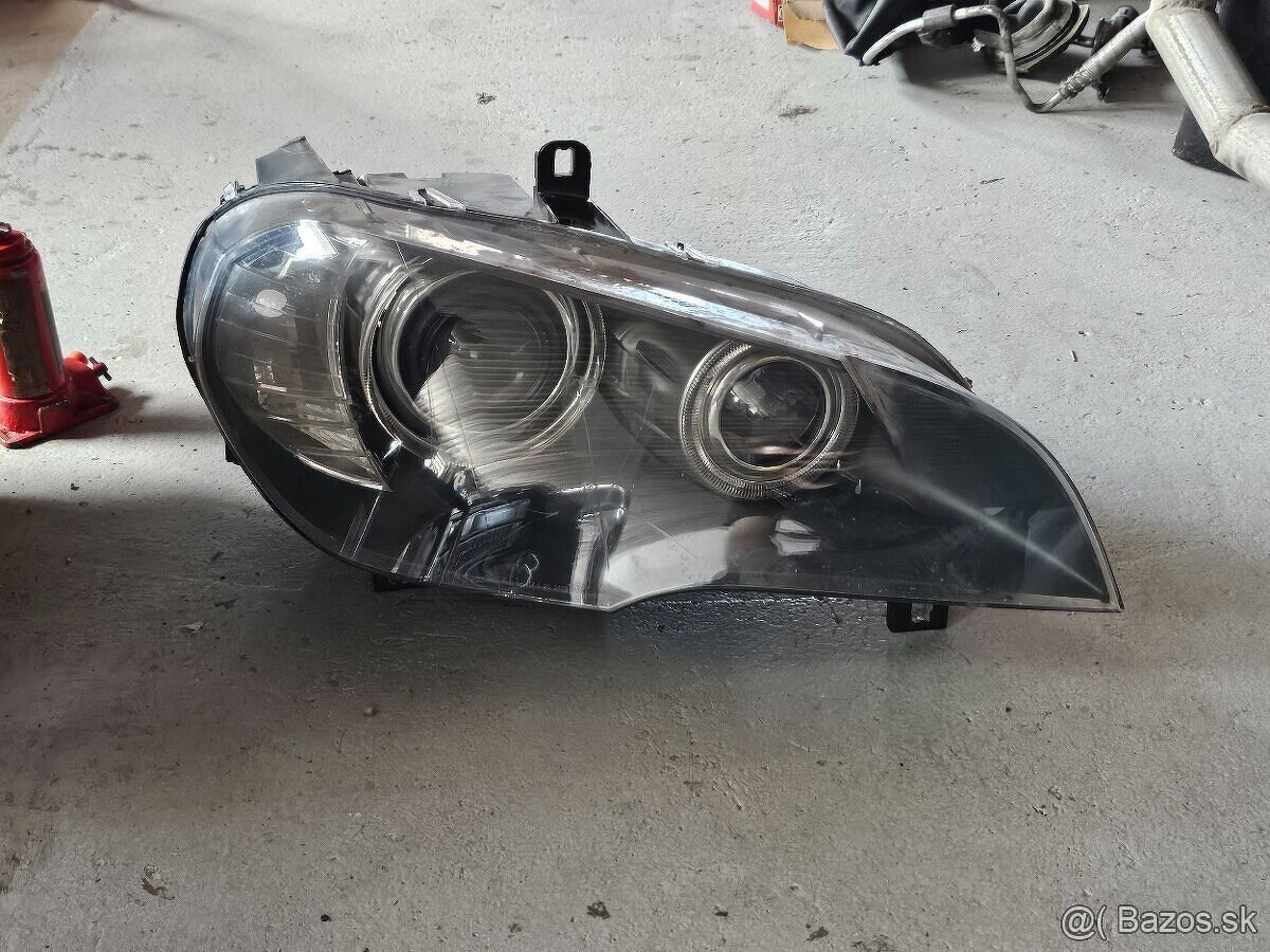 Pravé predné svetlo Bmw x5 E70