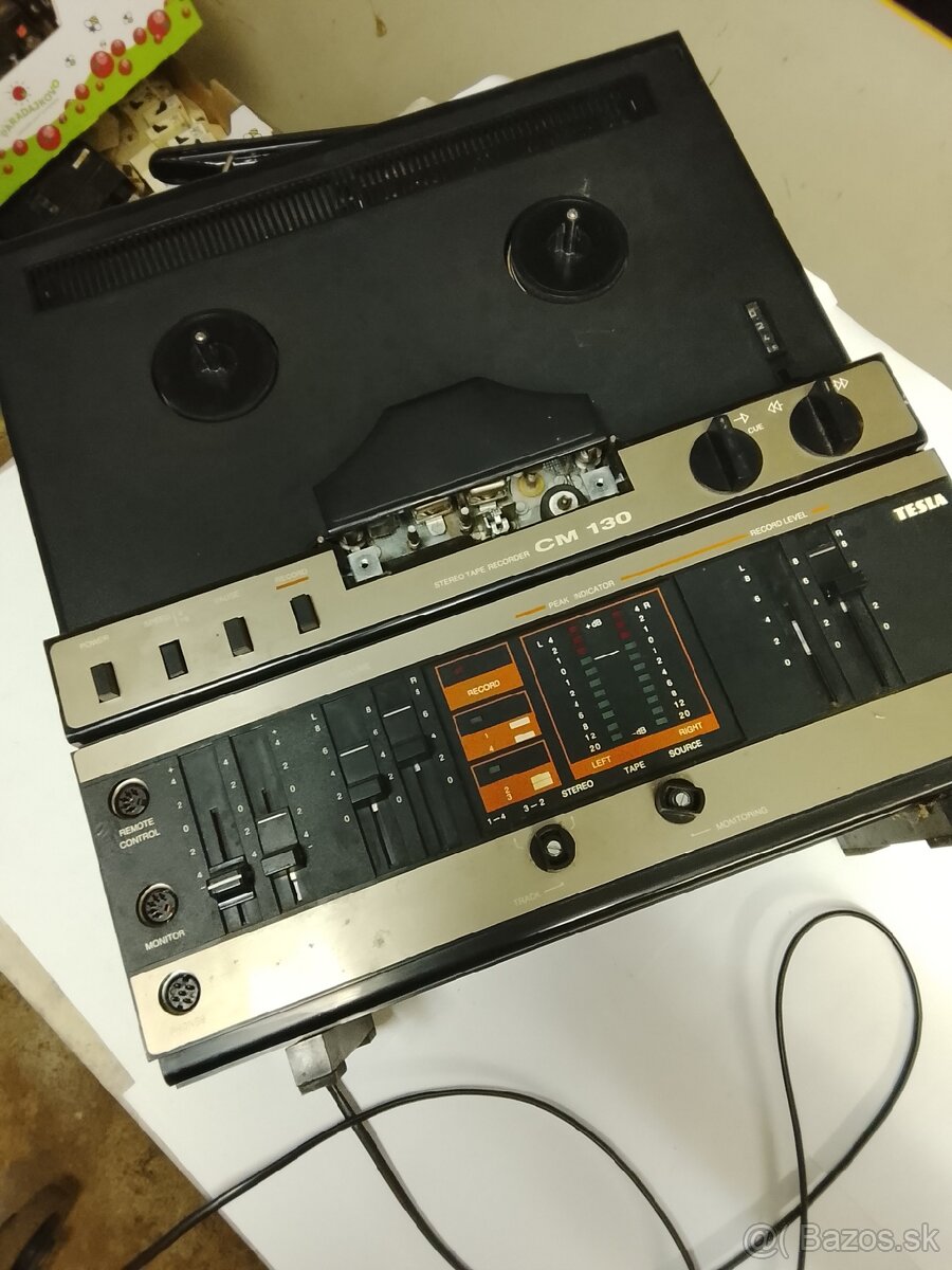 Kotúčový magnetofón Tesla Cm 130