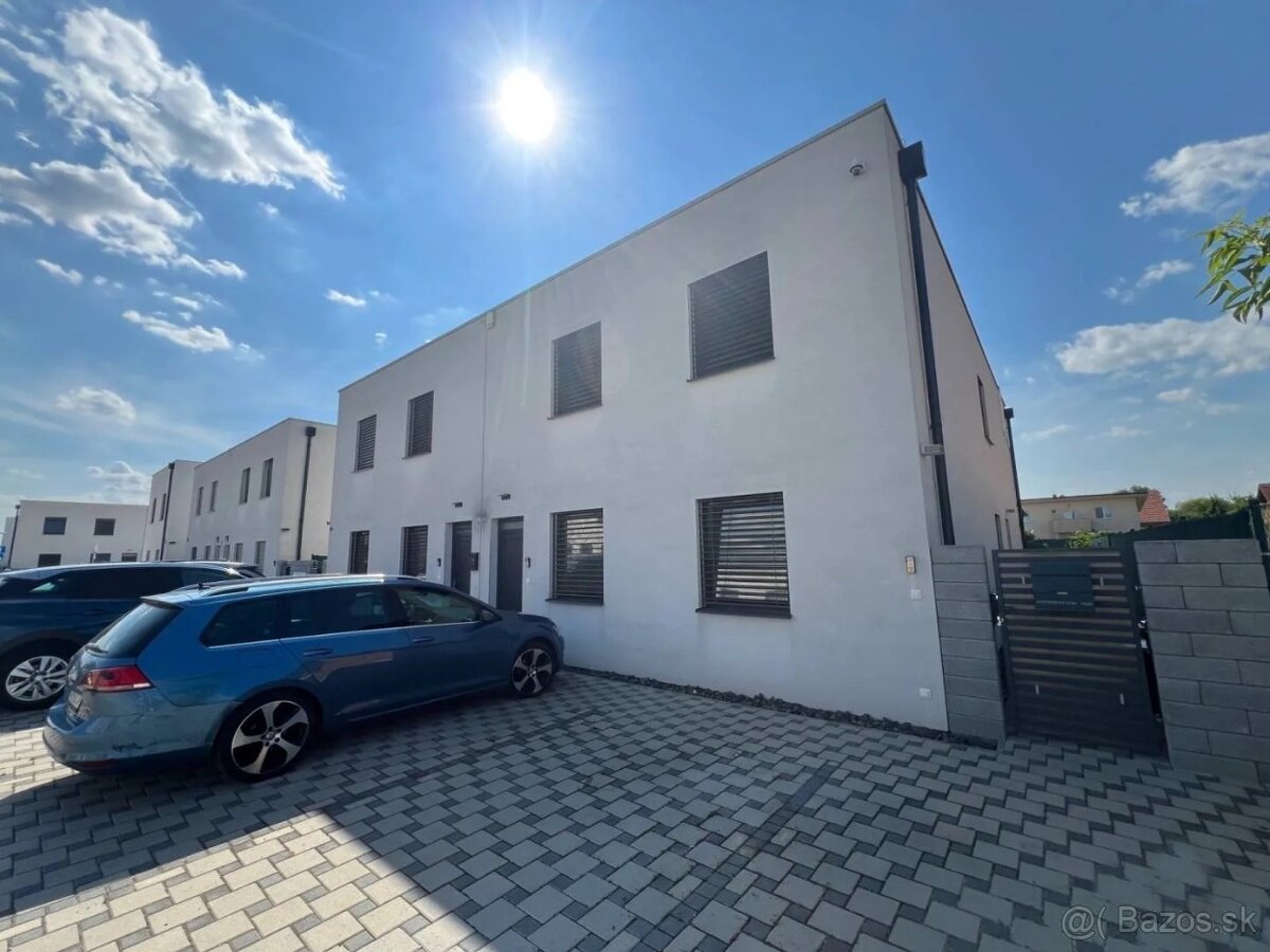 4i byt v rodinnom dome Bernolákovo