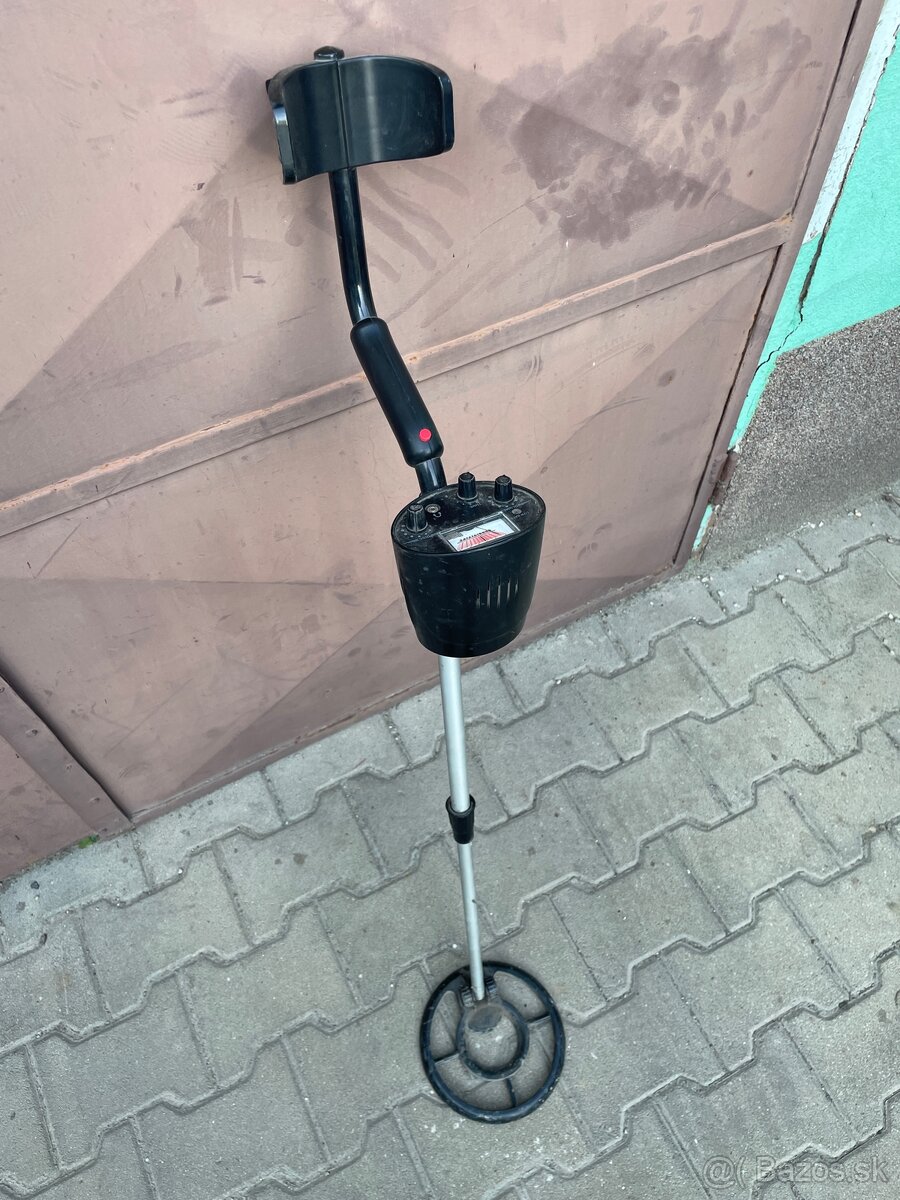Metal detector