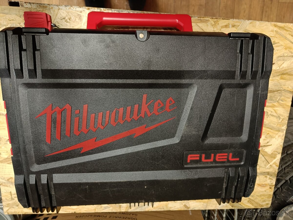 Milwaukee HD Box