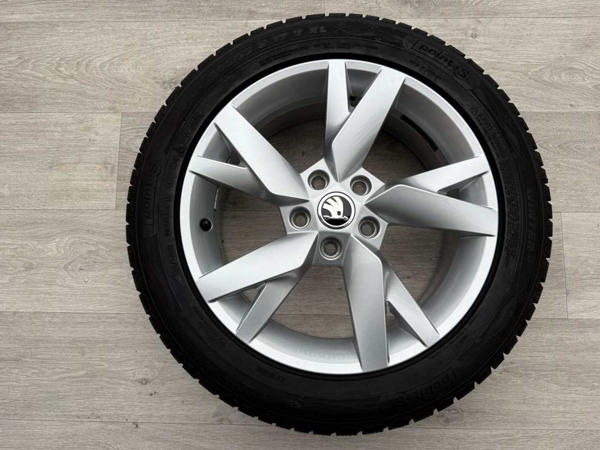 R17 ORIG. ZIMNÍ KOLA 5X112 OCTAVIA IV 205/55/17