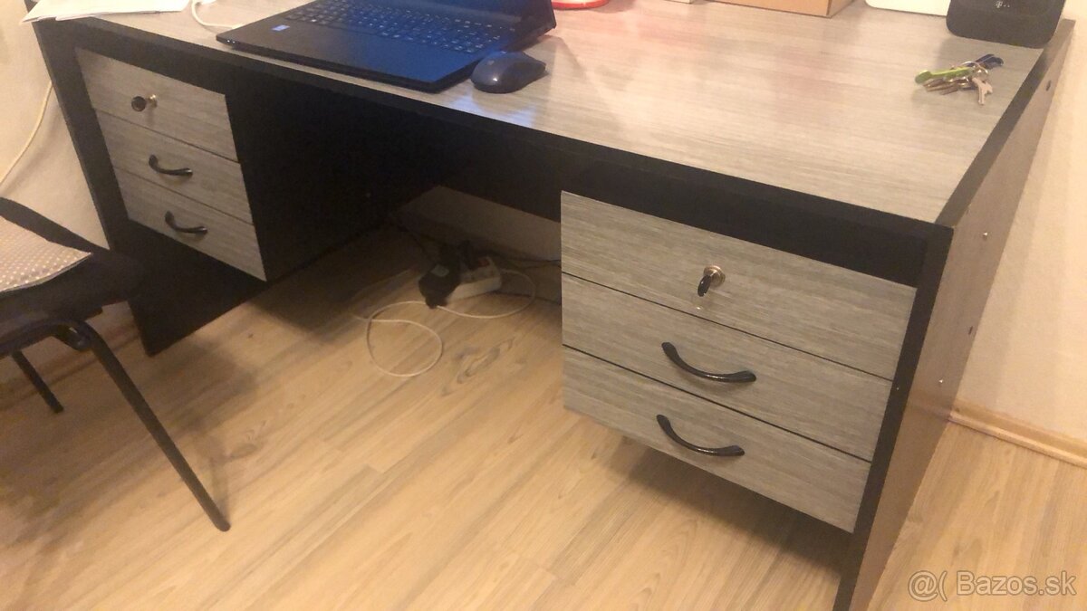 Nábytok pre študenta