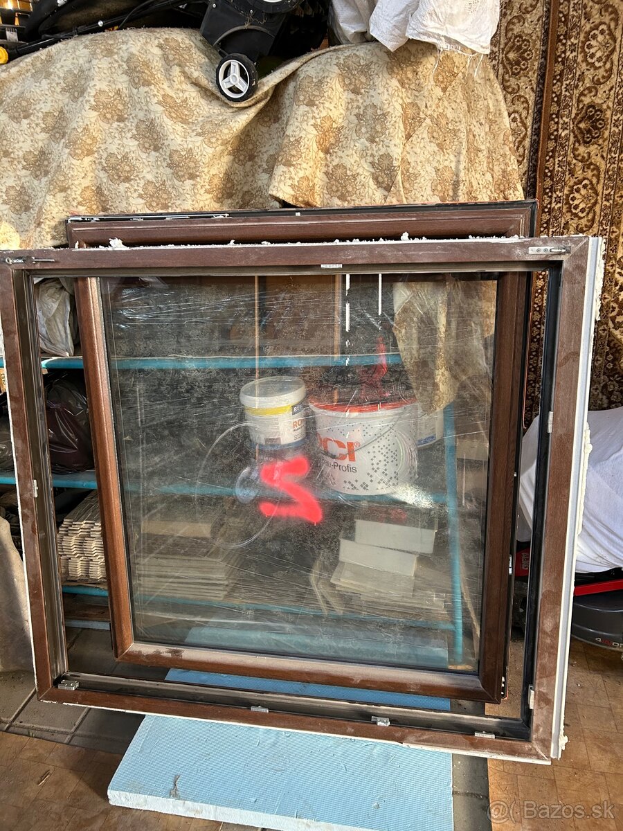 plastove okno