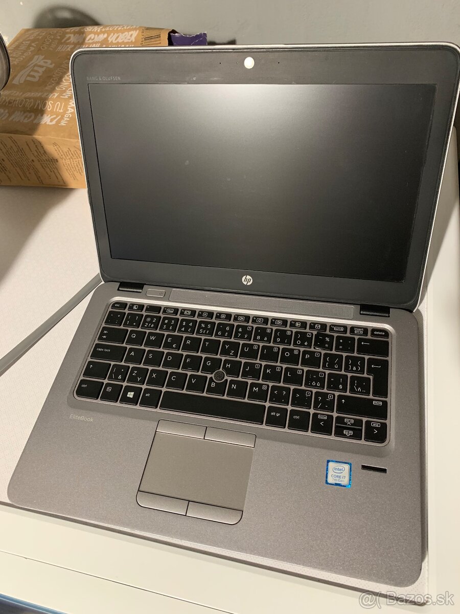 Notebook HP i7-7500U,8GBDDR4,HD620,240GBSSD