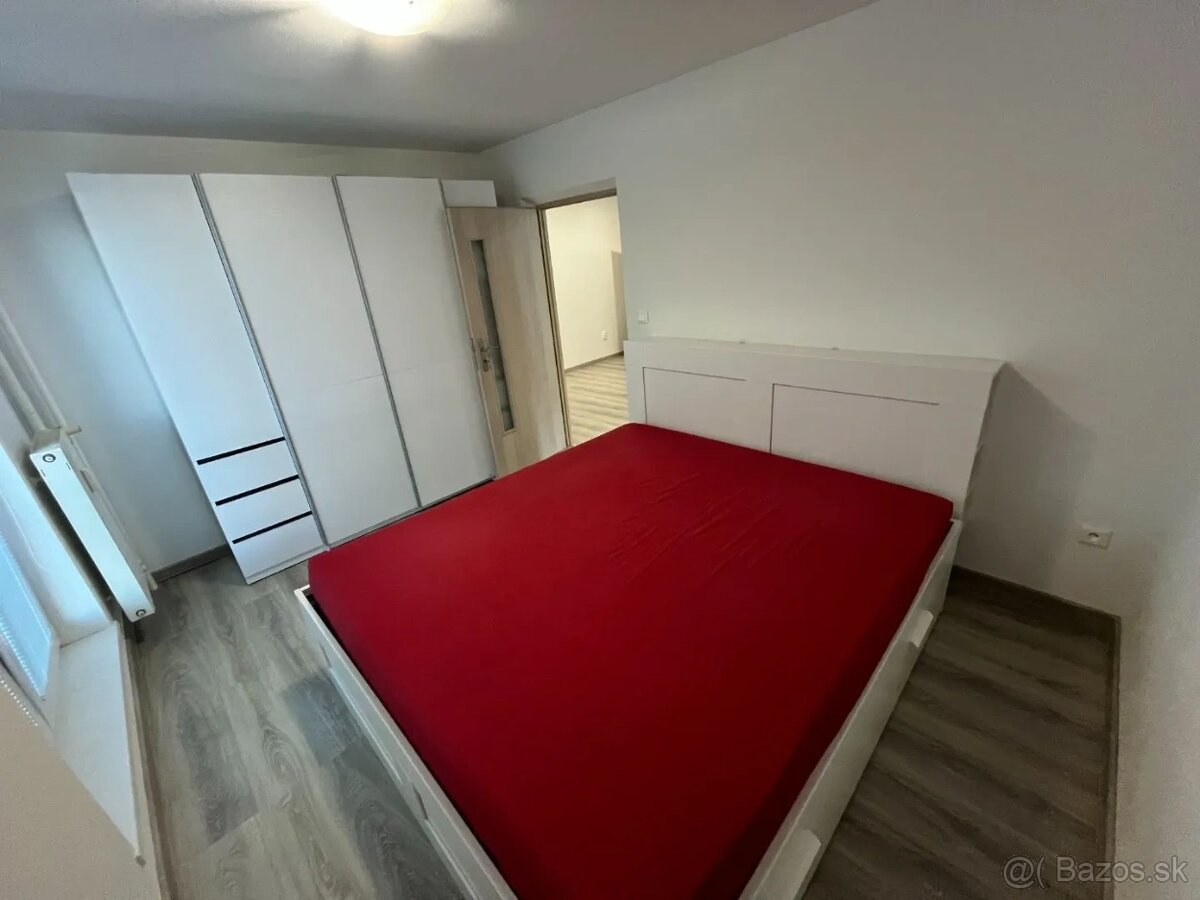Na prenájom 2 izbový byt, Nová Dubnica