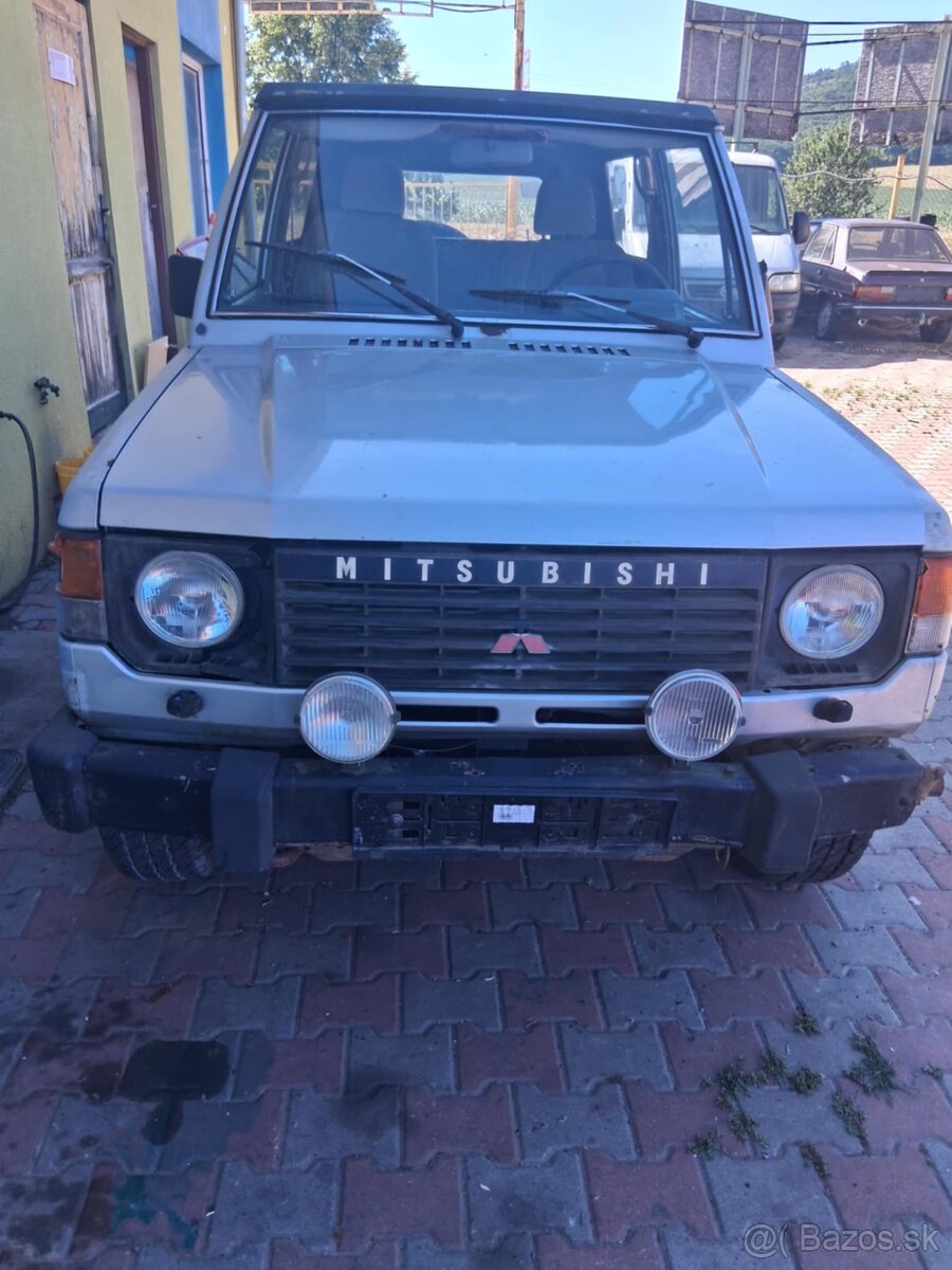 Mitsubushi Pajero cabrio