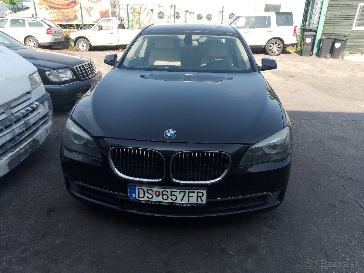 BMW 750i