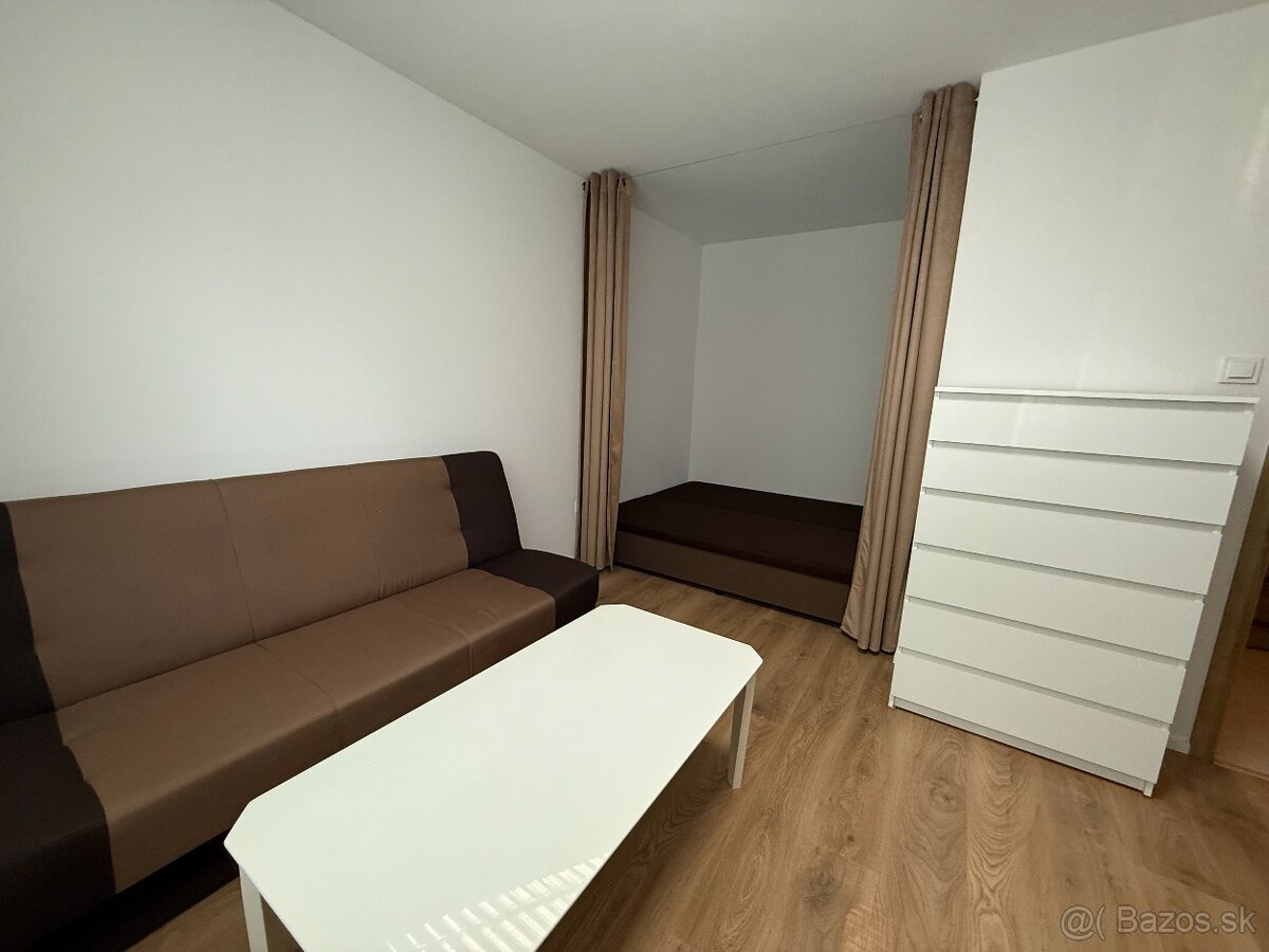 Rezervované: Reality Simply: na prenájom jednoizbový byt