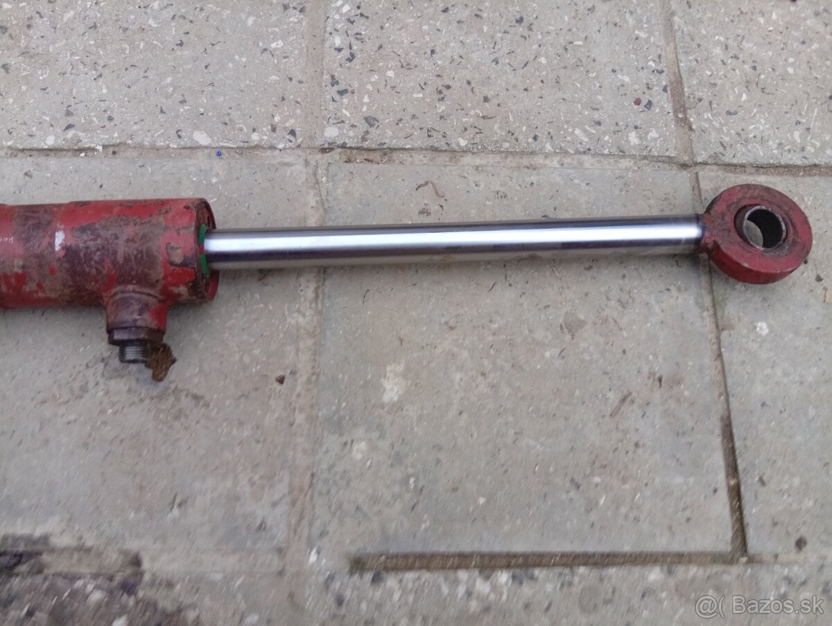 Predám piest+rozvádzač