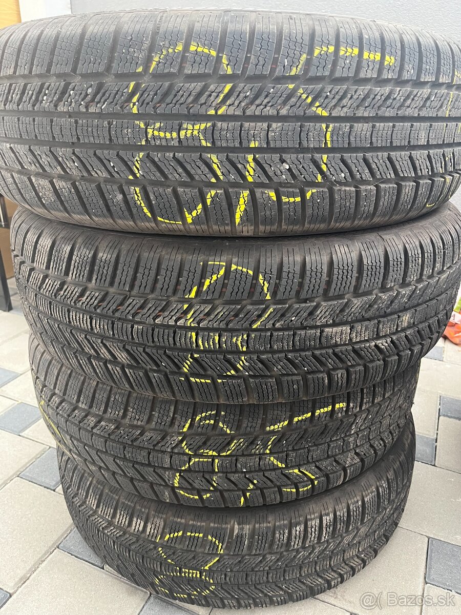 Zimné pneumatiky 215/65 R17 Continental Wintercontact TS850P