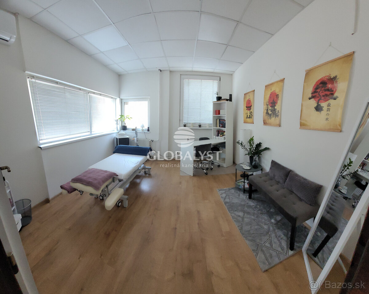 Kompaktná, kancelárska budova - 90 m2 - na Juhu