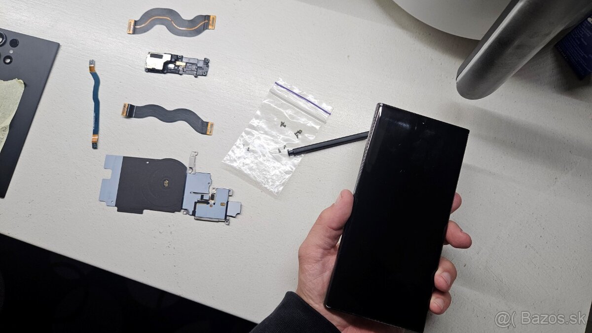 Náhradné diely na Samsung Galaxy S23 Ultra