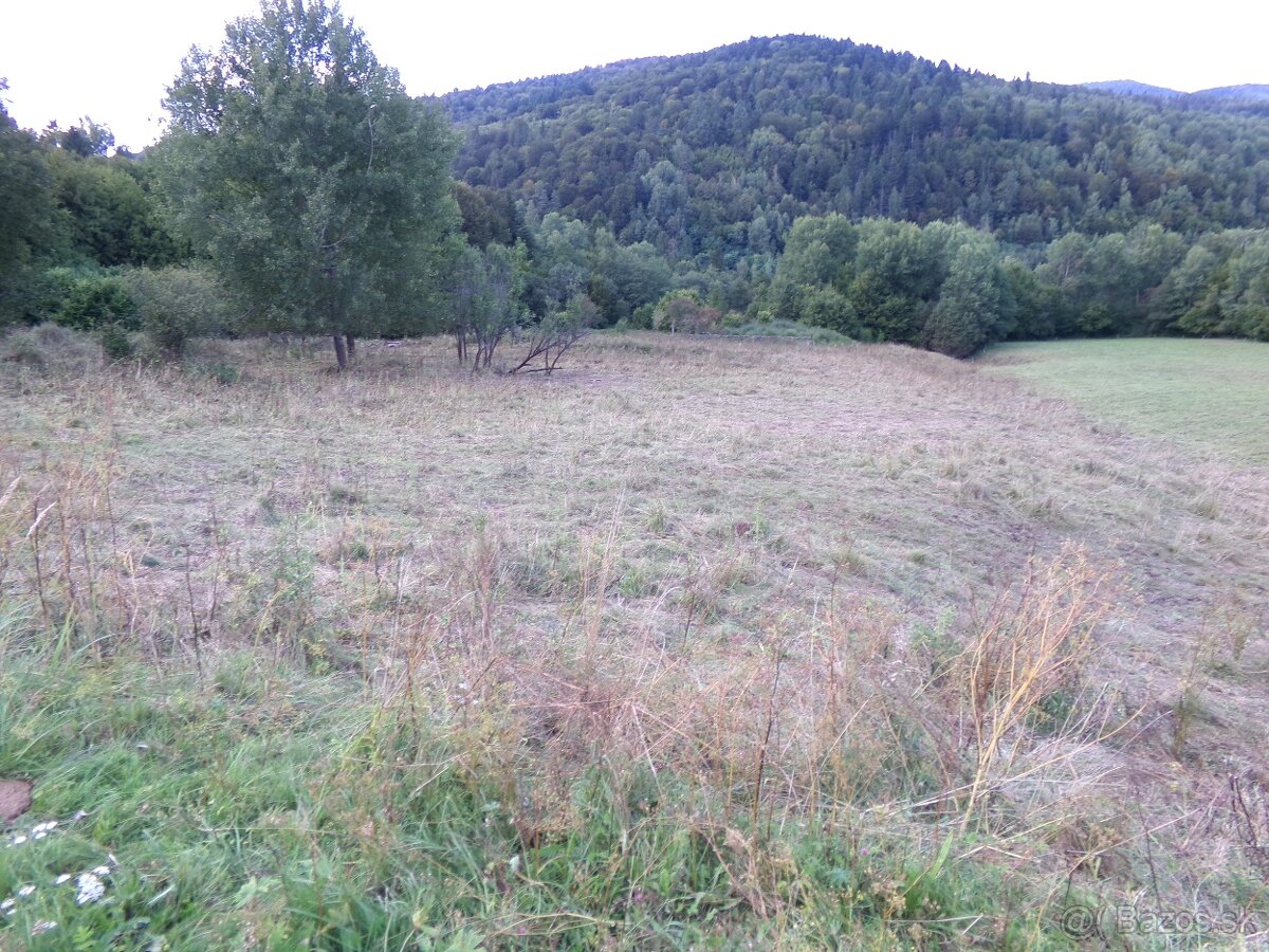 Exkluzívne ponúkame na predaj pozemok pri Mníšku nad Hnilcom