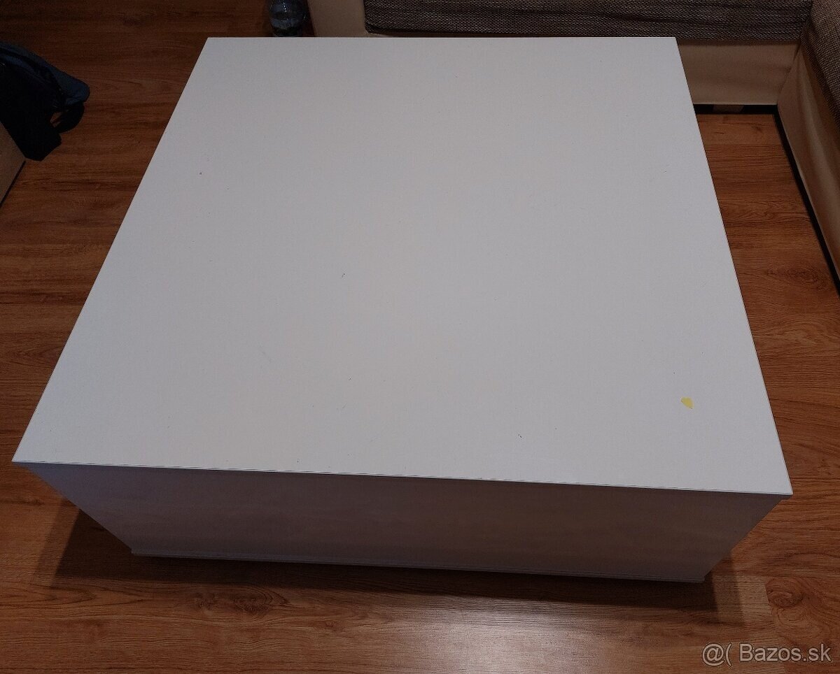 Konferenčný stolík