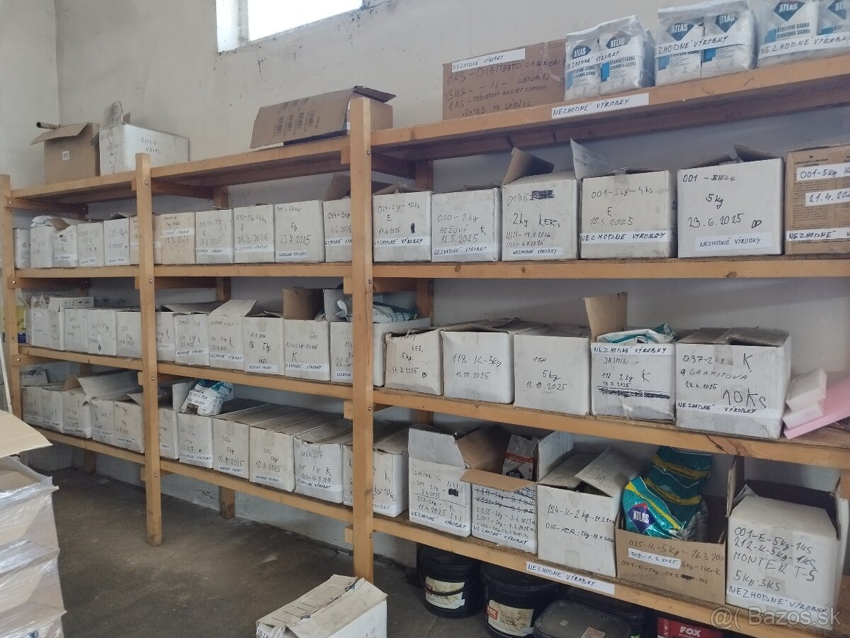 Škárovačky a silikóny