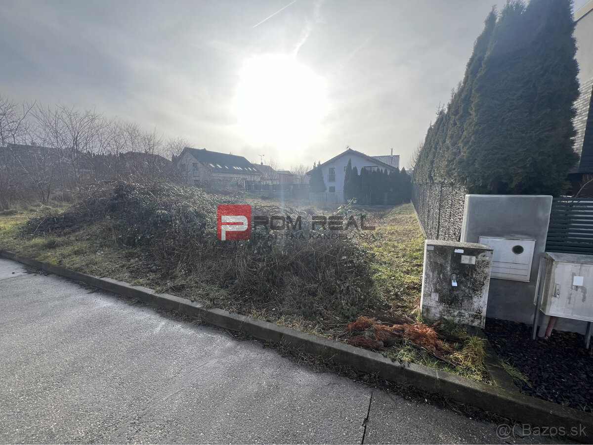 Pripravujeme do ponuky - Lukratívny pozemok centrum Stupavy