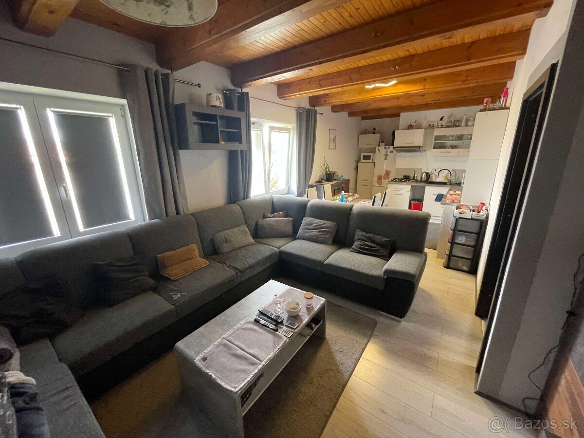 Rodinný dom pre veľkú rodinu na Bystričke - Skvelá lokalita