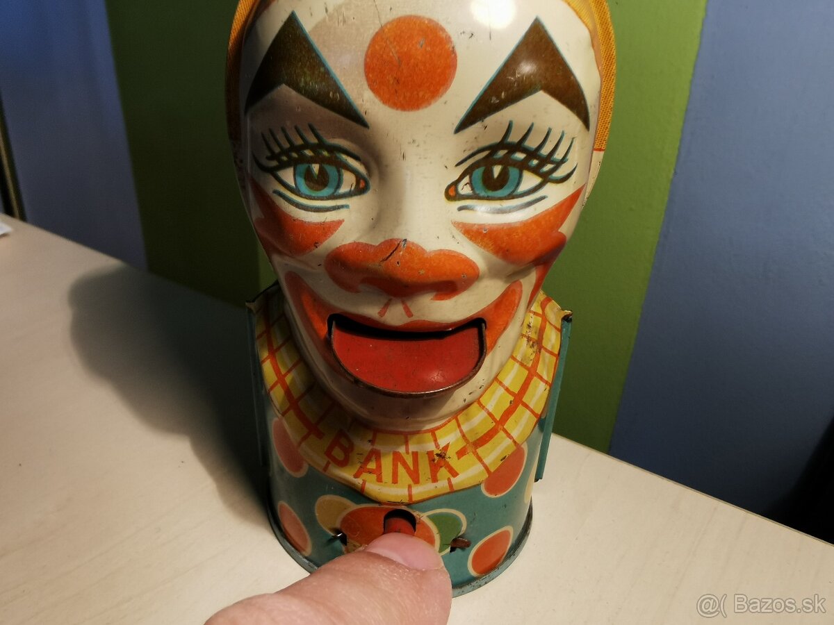 Plechová pokladnička USA