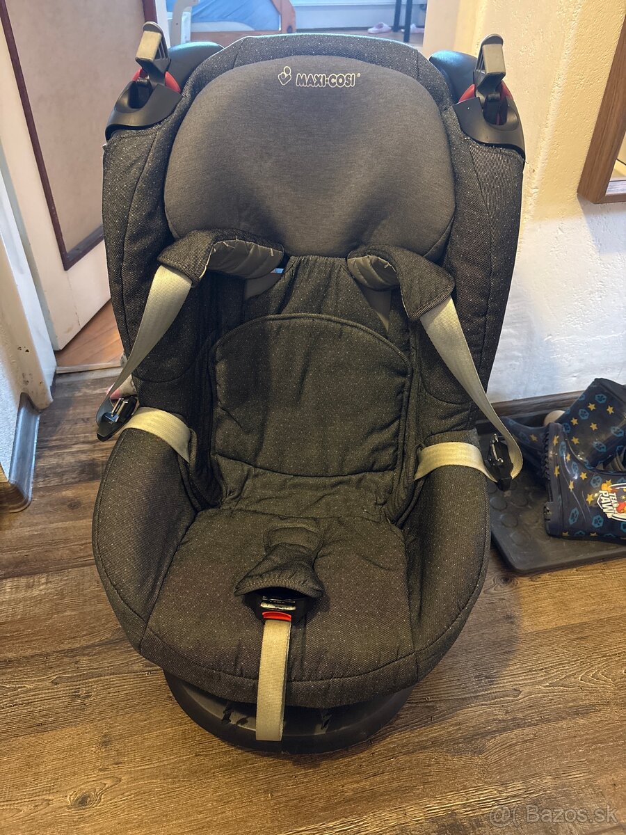Maxi cosi tobi