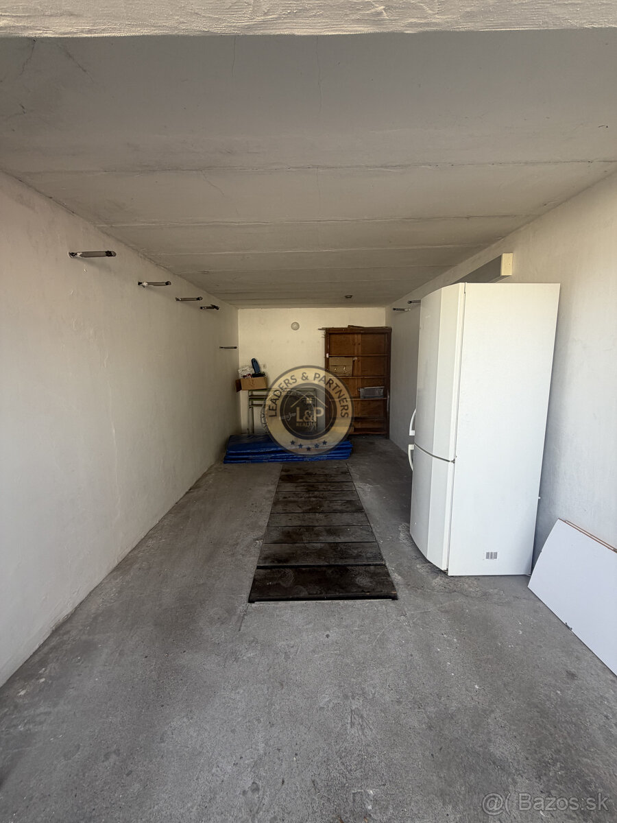 Na predaj garáž v Senici časť Čáčov