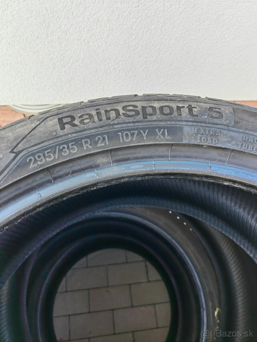 295/35 R21