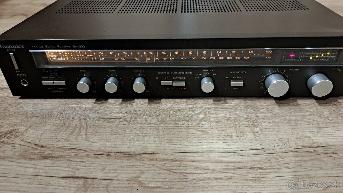 Technics SA-203
