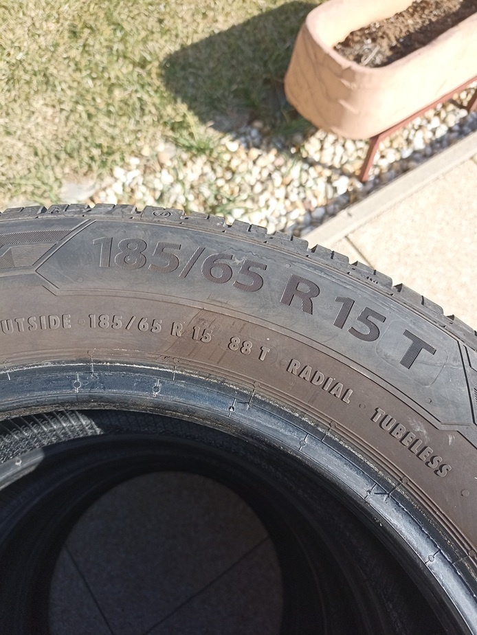 Sada pneumatík Barum Bravuris 5 - 185/65 R15