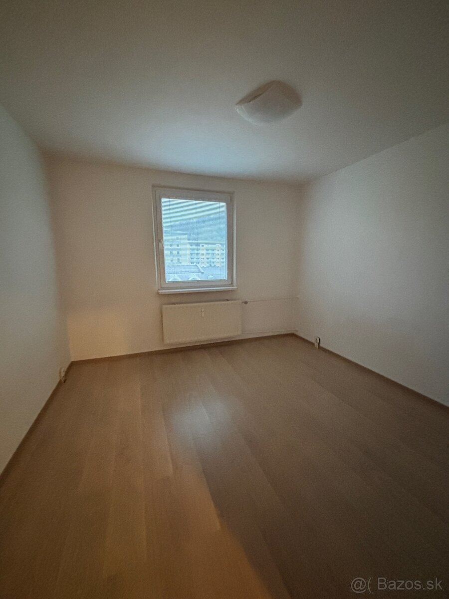 Na predaj 2 izbový byt Revúca