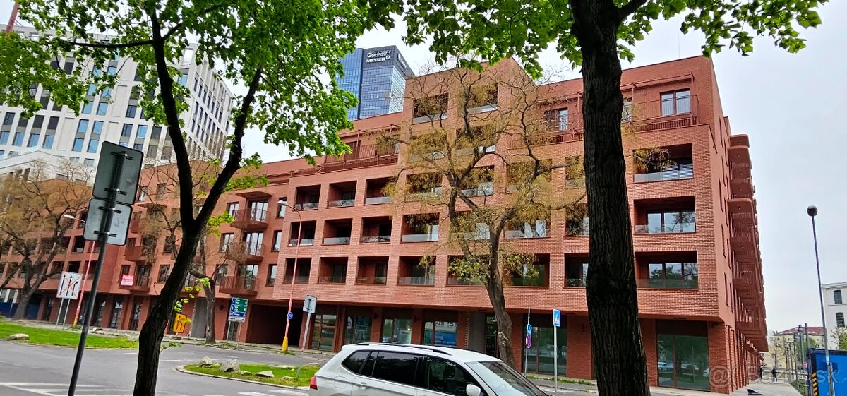 Predáme 2izb byt v Zwirne s veľkou loggiou