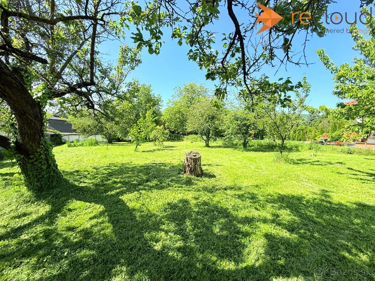 Stavebný pozemok 1350 m2 - slnečný, rovinatý, Nitra - Chreno