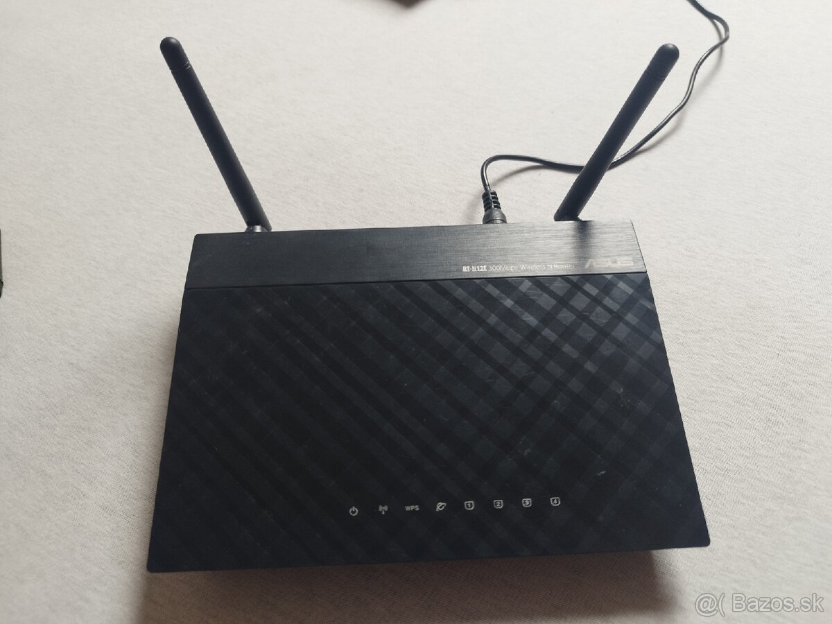 Router Asus RT-N12E