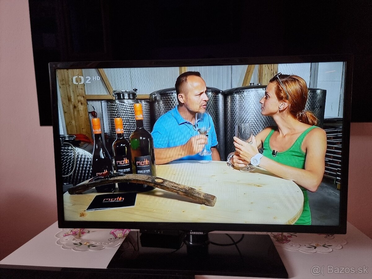 Predám LED TV SAMSUNG UE32F4000AW HD ready